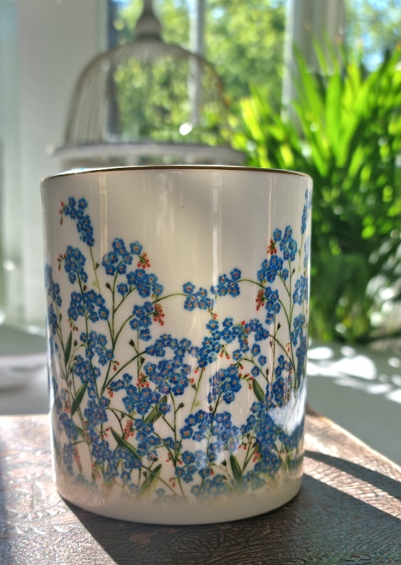 KUBEK PORCELANOWY 360ML -NIEZAPOMINAJKI KUBEK PORCELANOWY 360ML -NIEZAPOMINAJKI